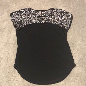 Sequenced Design Blouse